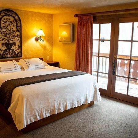 Hotel Chateau Chamonix 조지타운 외부 사진