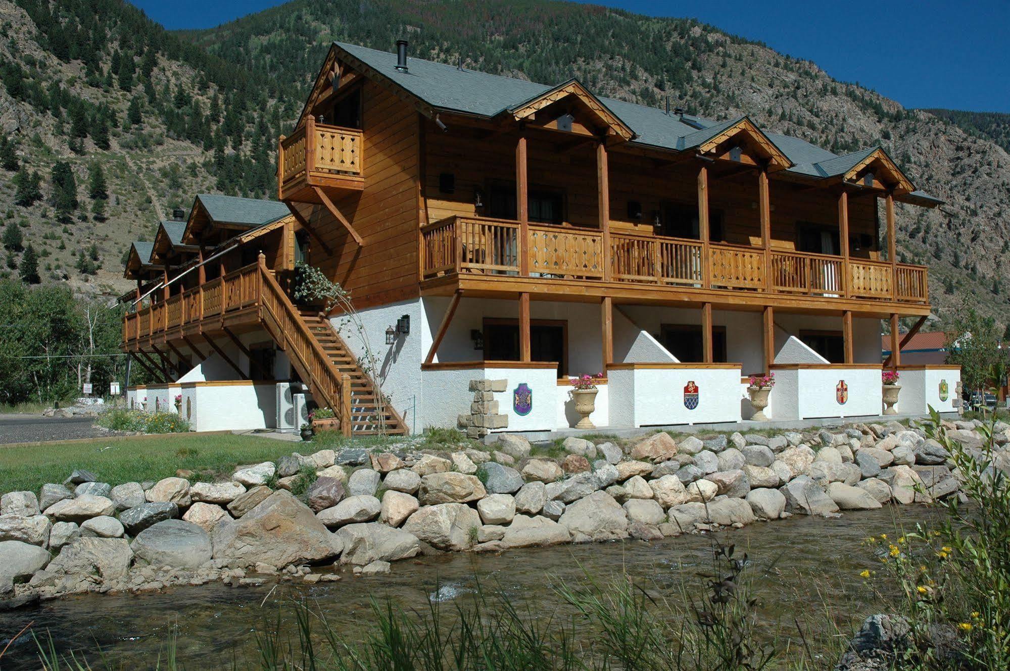 Hotel Chateau Chamonix 조지타운 외부 사진